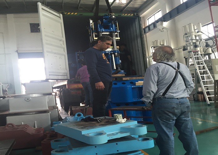 Latest company case about 250 Ton Horizontal &quot;FILO&quot; Rubber Injection Machine Ship to Isreal