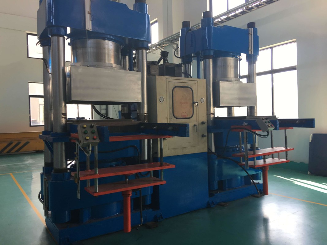Alarm Function Rubber Compression Moulding Machine , Rubber Vulcanizing