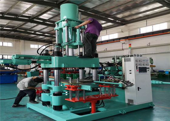 Workshop Efficient Vertical Rubber Injection Machine With Side Pull Devices