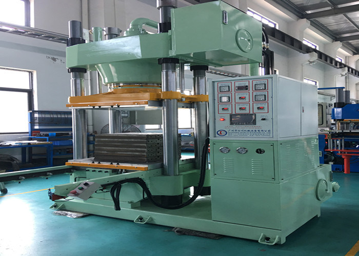 200 Ton Vacuum Compression Molding Machine For Silicone Baking Product